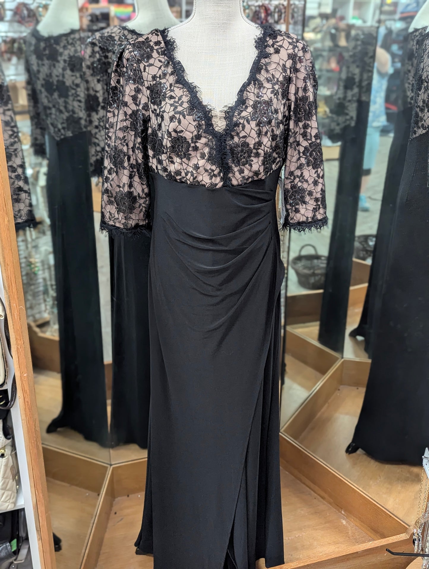 NWT Elegant Evening Gown From R & M RICHARDS, Size 12