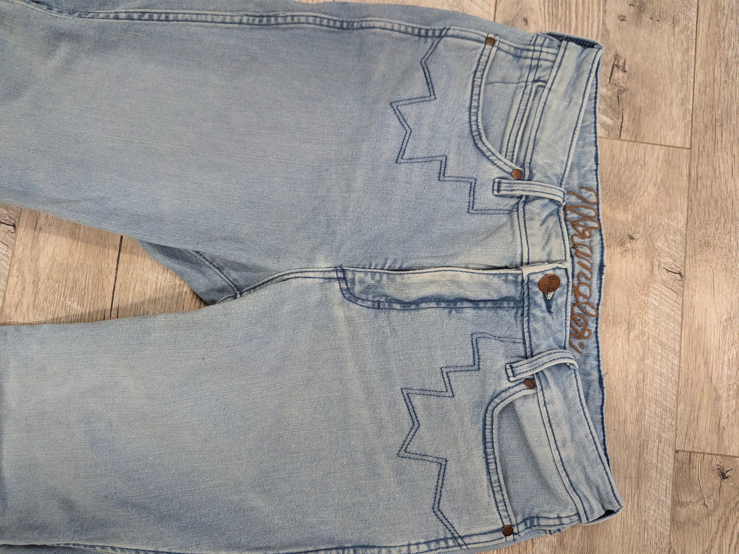 WRANGLER High Rise Flare Jeans Sz 31/30