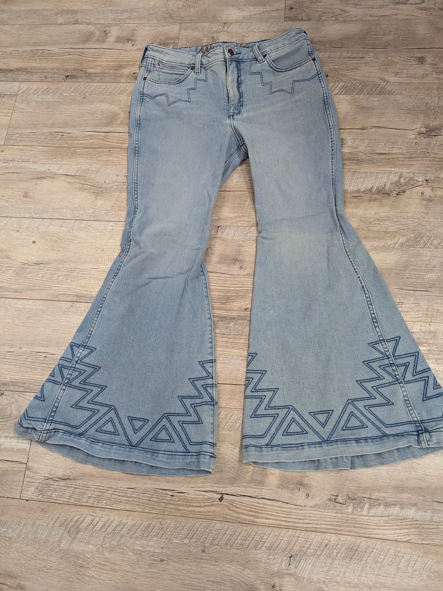 WRANGLER High Rise Flare Jeans Sz 31/30