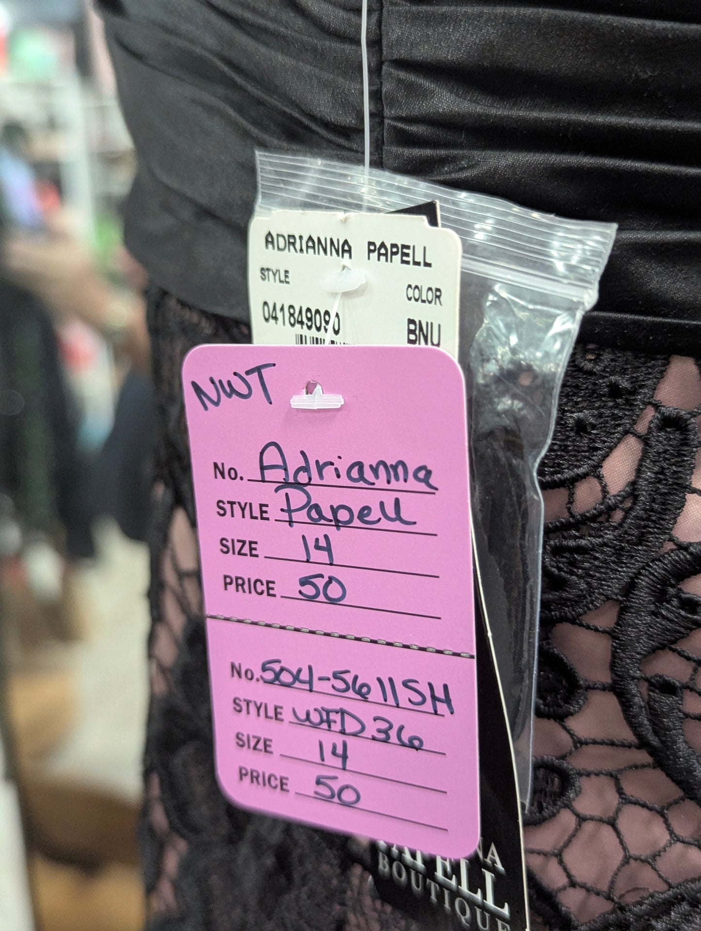NWT ADRIANNA PAPELL Formal/Cocktail Dress Size 14