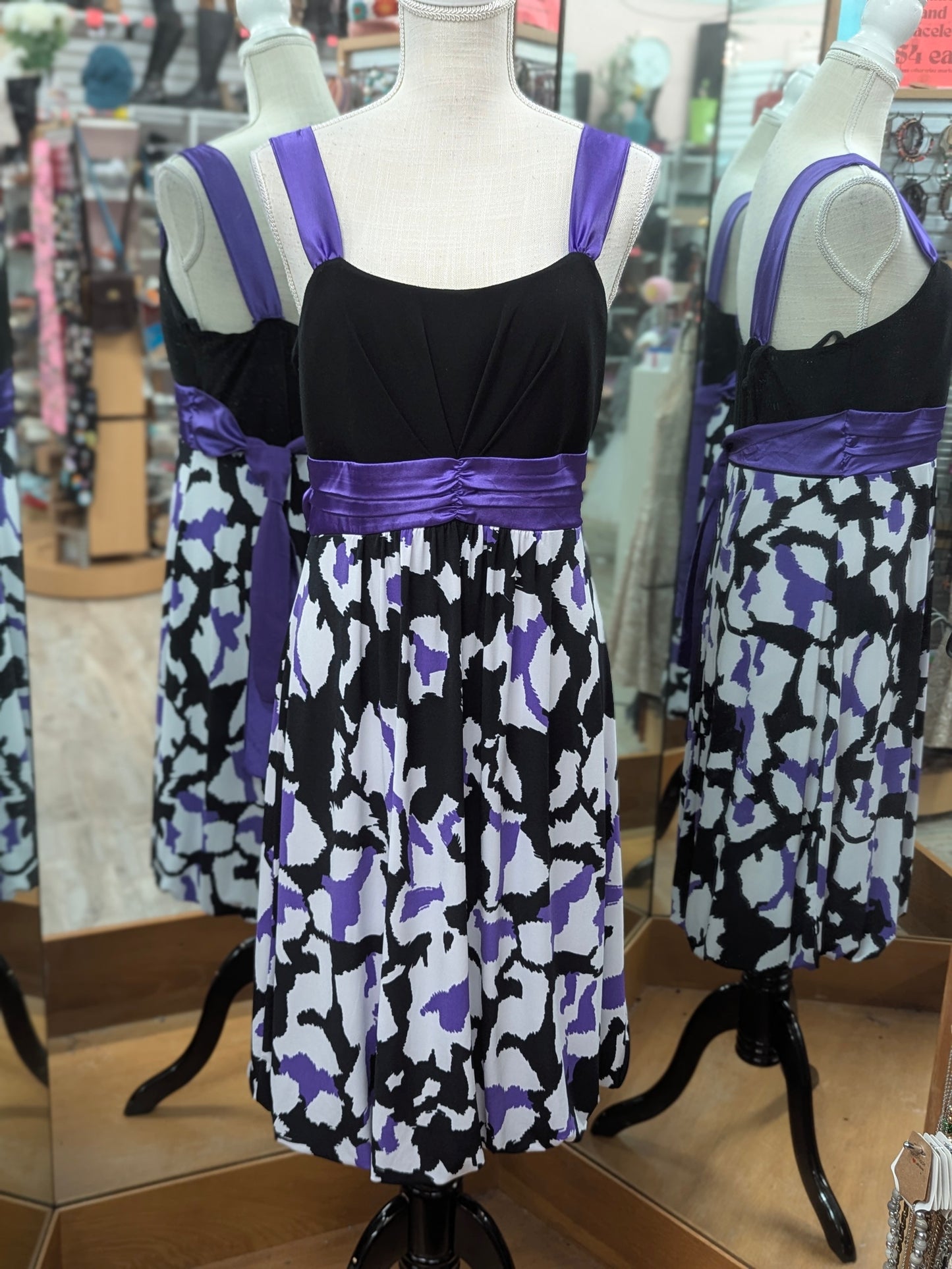 TABOO Brand Semi Formal Women's Dress Size 2x Vintage.