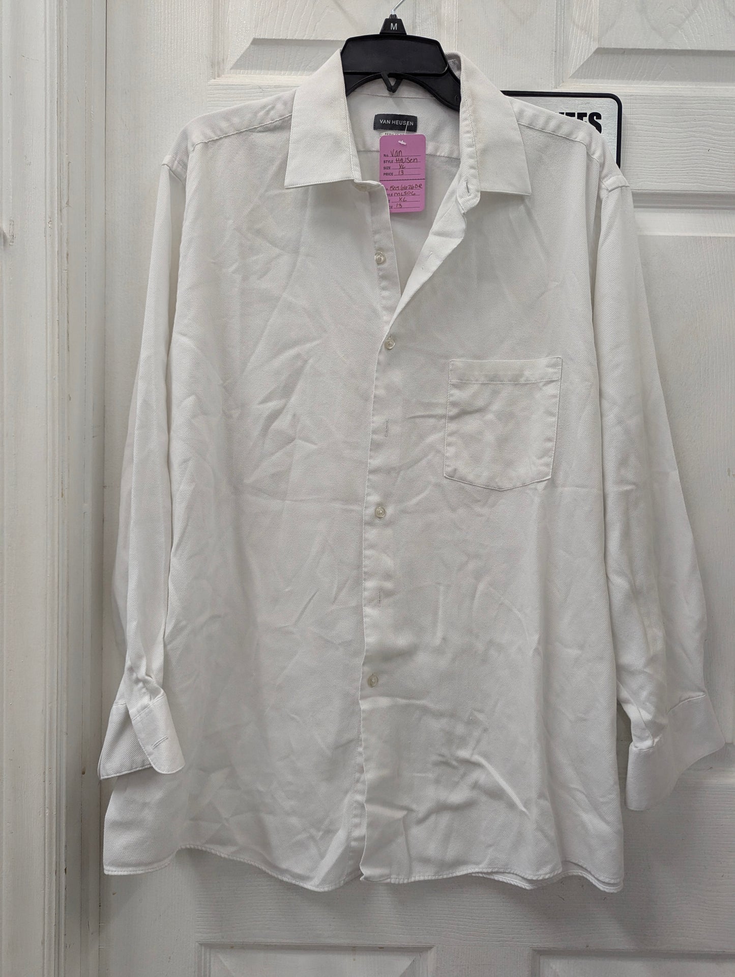 EUC Men's Size XL Van Heusen