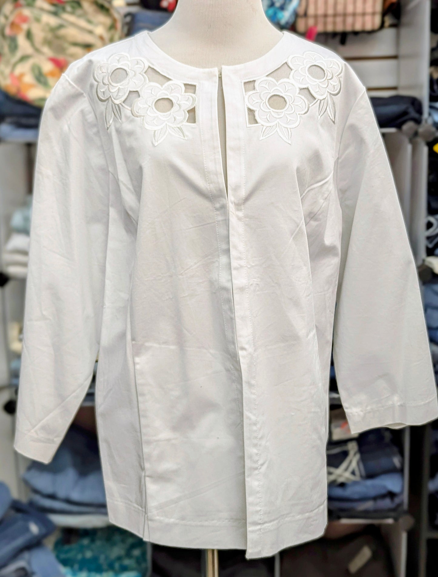Bob Mackie White Blazer with Flowers in XL