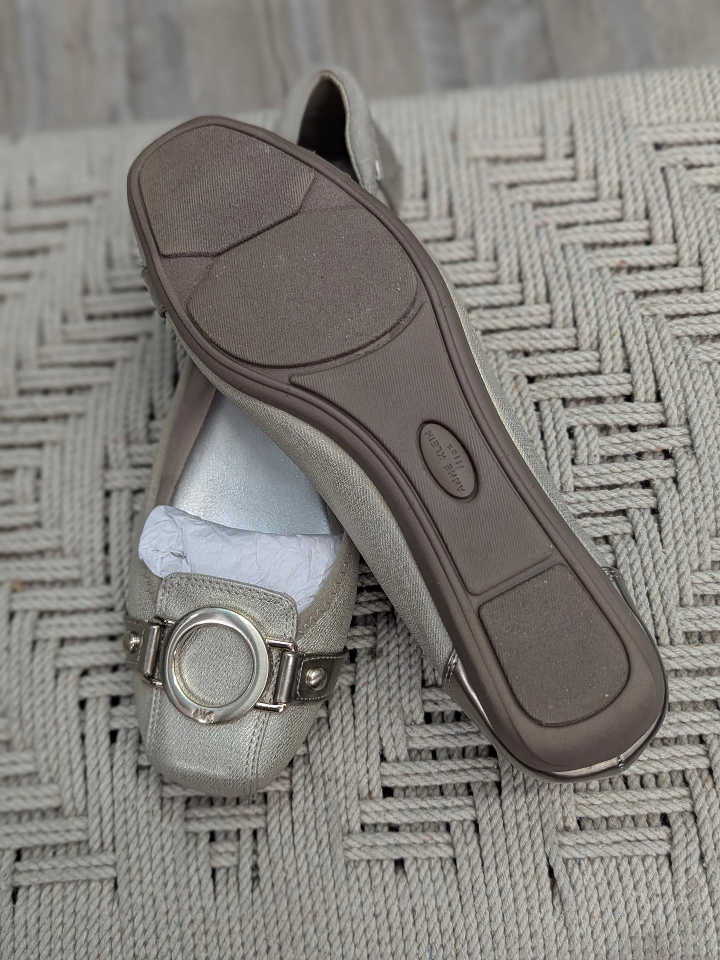 Anne Klein UMEKO Metallic Ballet Flats w/ Buckle | Size 9 | NIB | MSRP $85