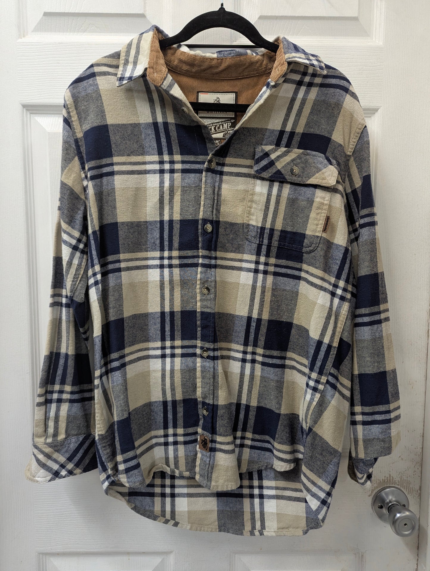 Legendary White Tails Mens Flannel Size Medium