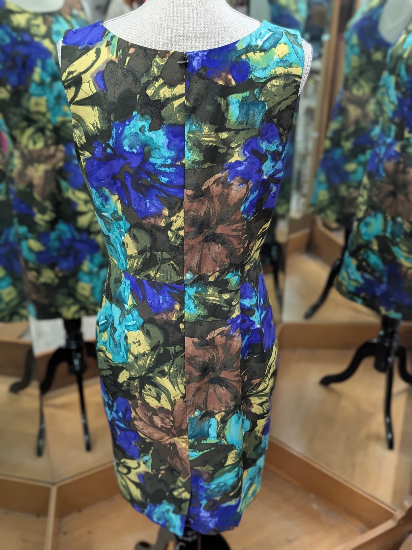 ELLEN TRACY Size 10 EUC Women's Midi Dress