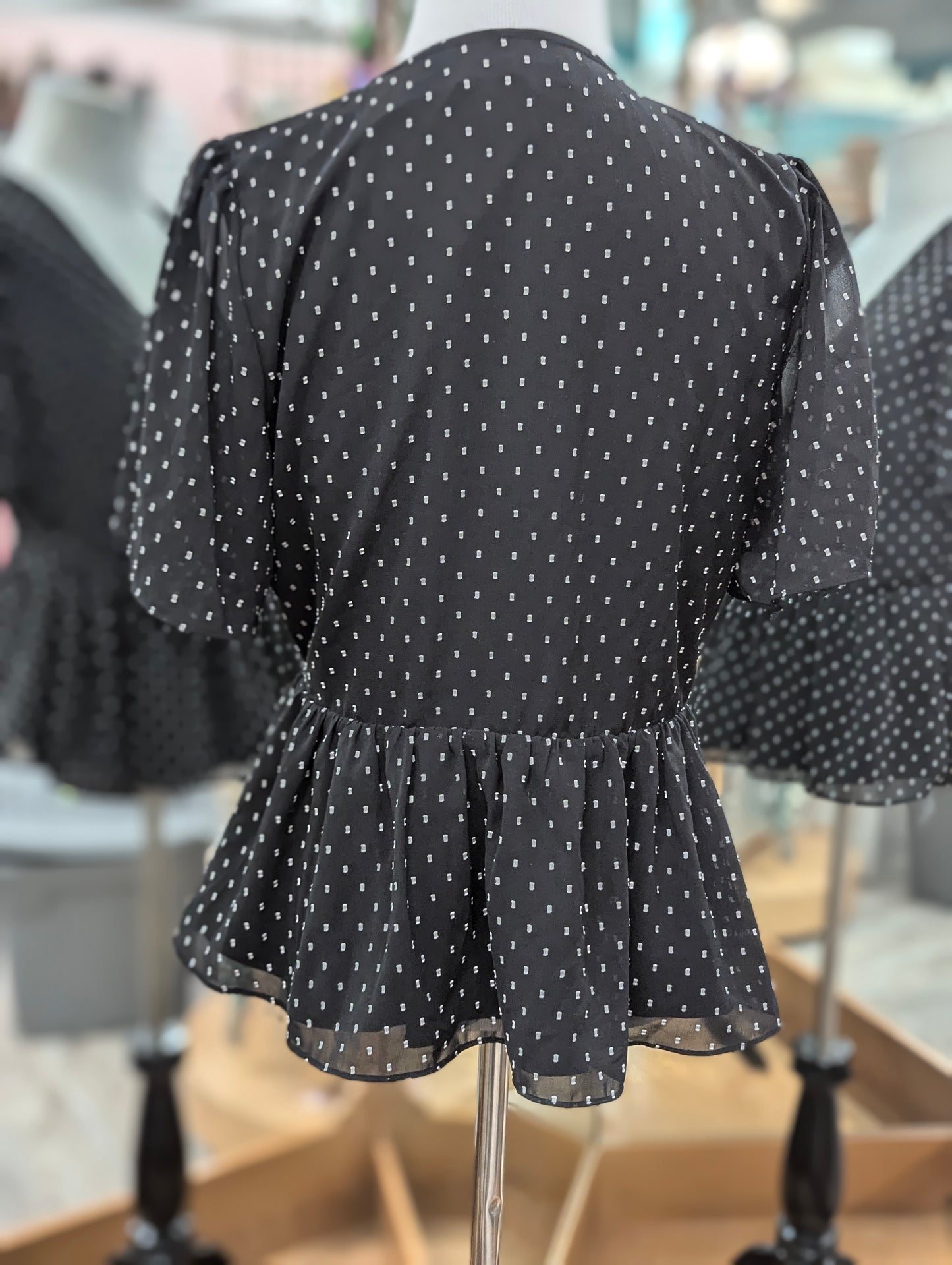 Madewell Black Patterned Wrap Top in XS