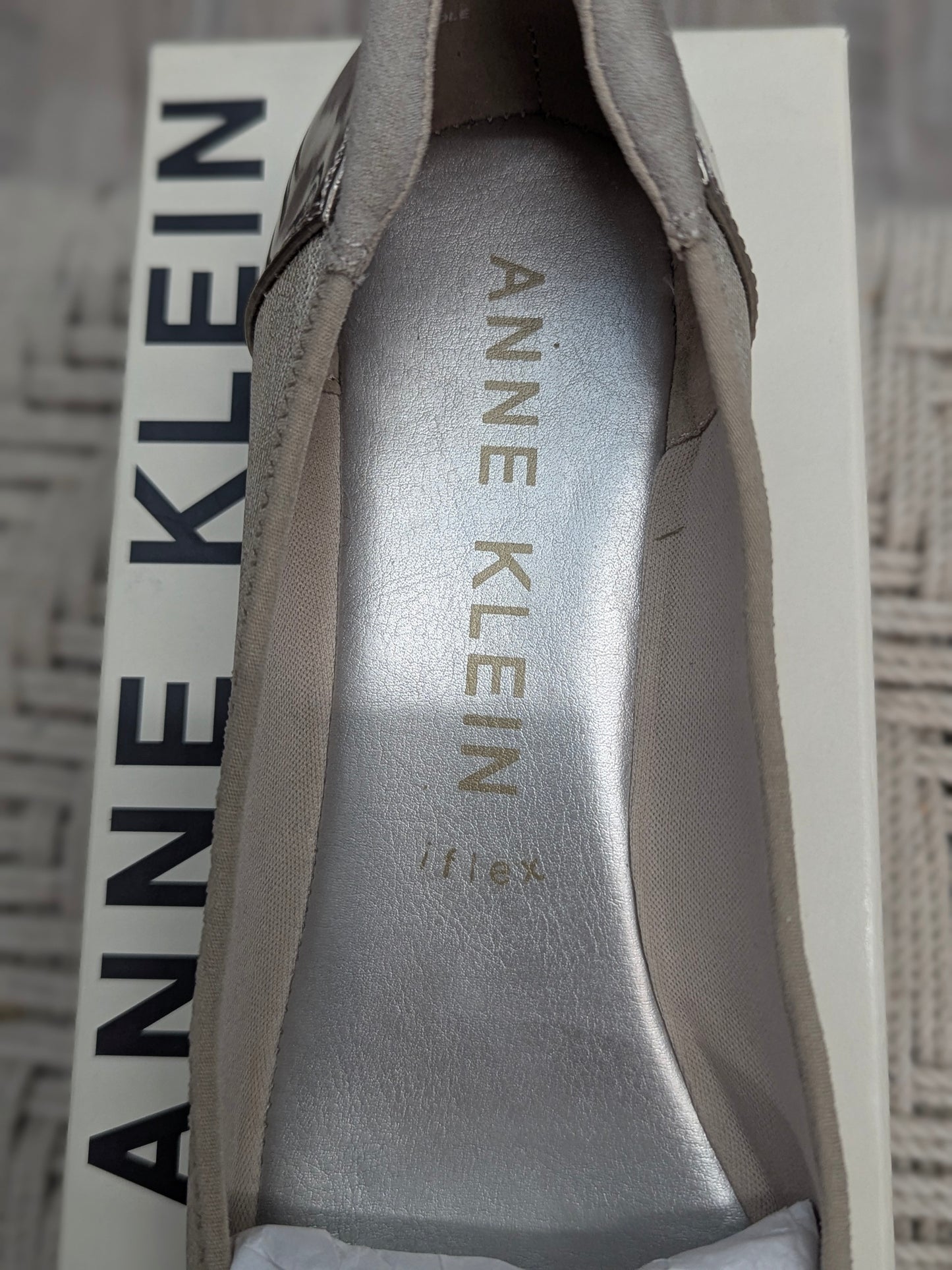 Anne Klein UMEKO Metallic Ballet Flats w/ Buckle | Size 9 | NIB | MSRP $85
