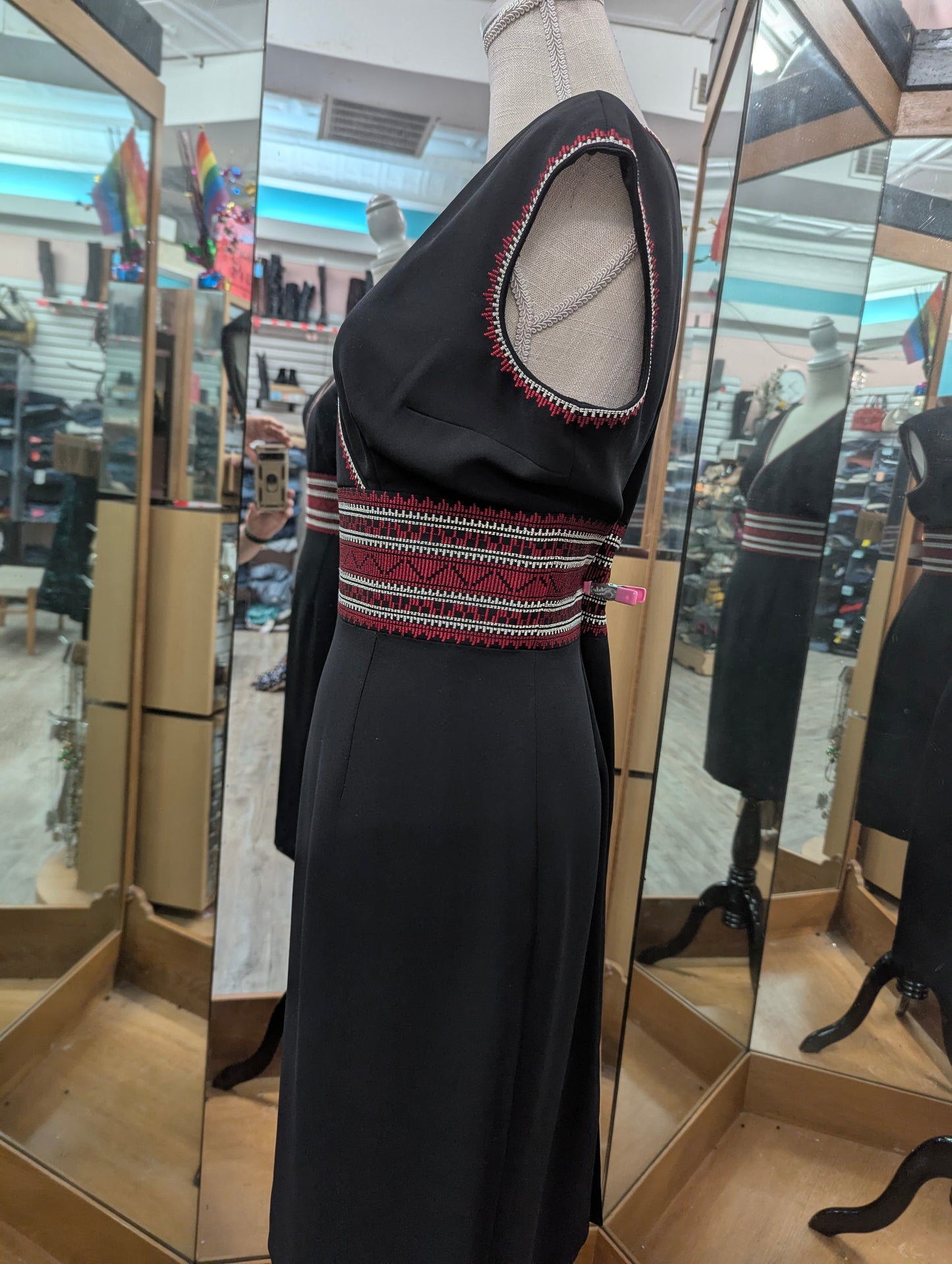 Maggy London Petites Black Sheath Dress with Red and White Embroidery in 12