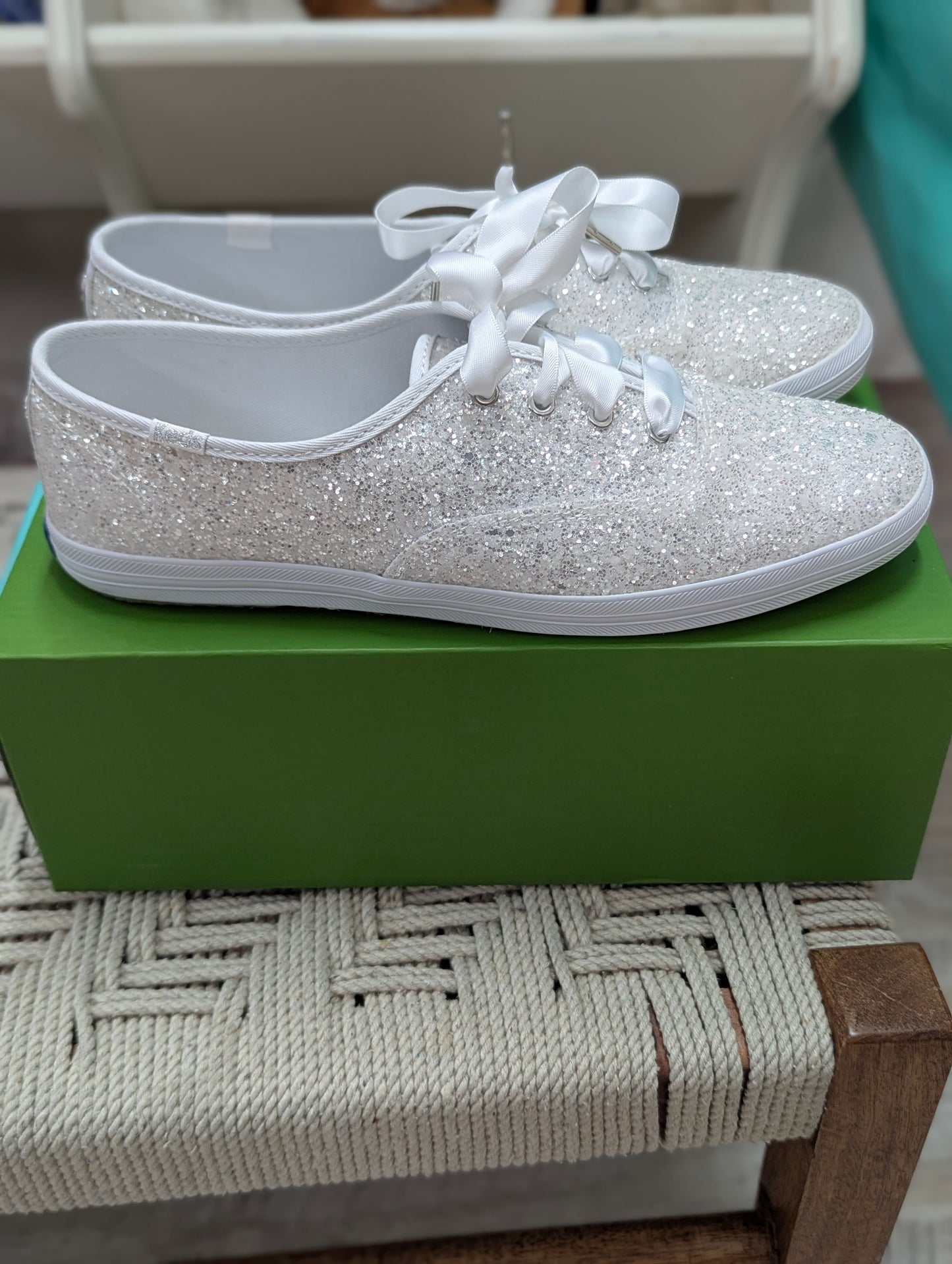 NWOT. Kate Spade Size 9.5 Shoes