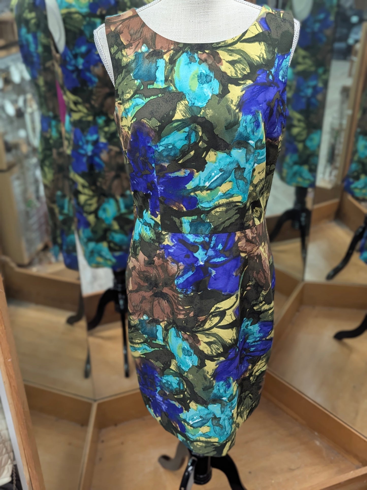ELLEN TRACY Size 10 EUC Women's Midi Dress