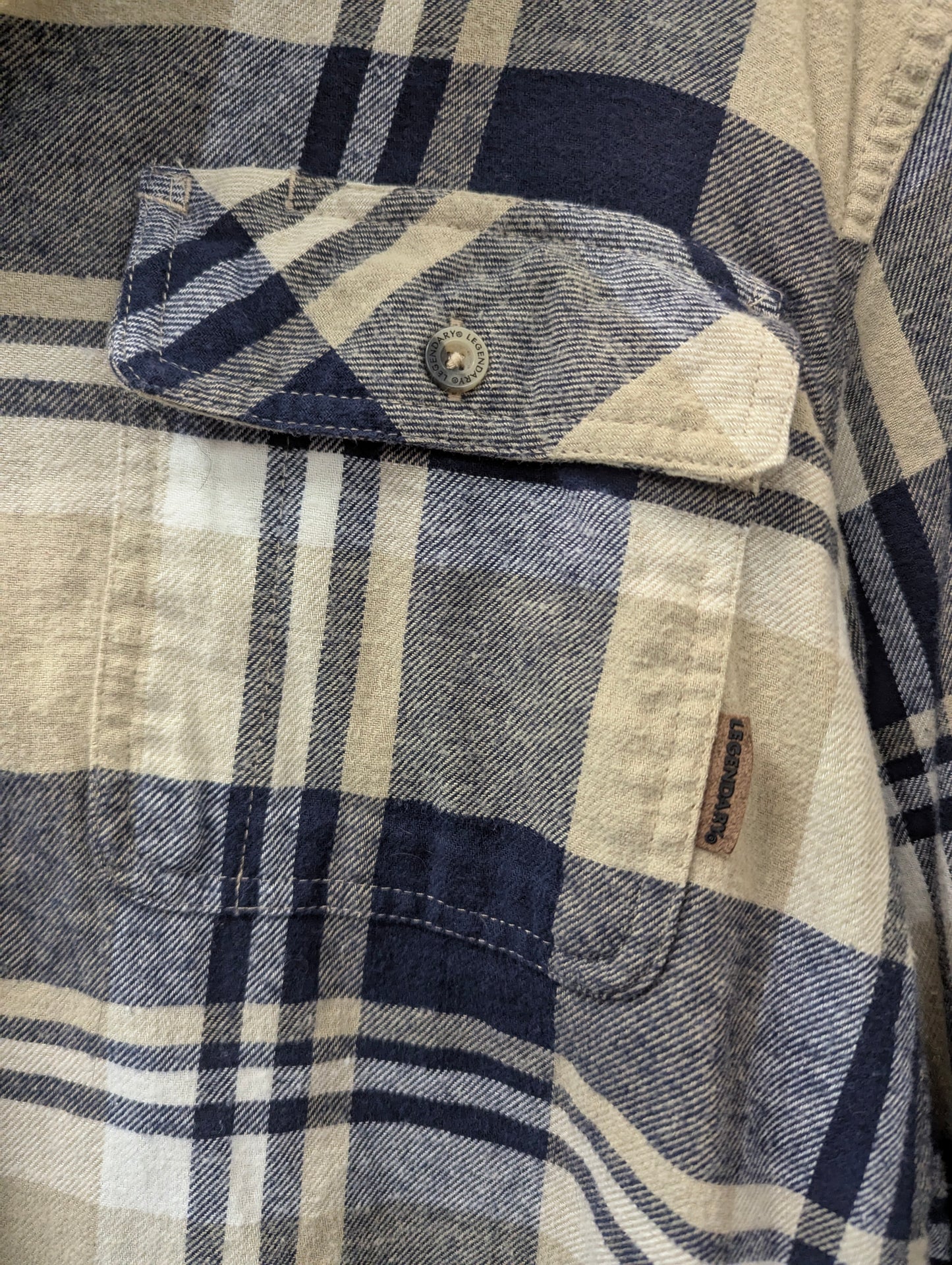Legendary White Tails Mens Flannel Size Medium