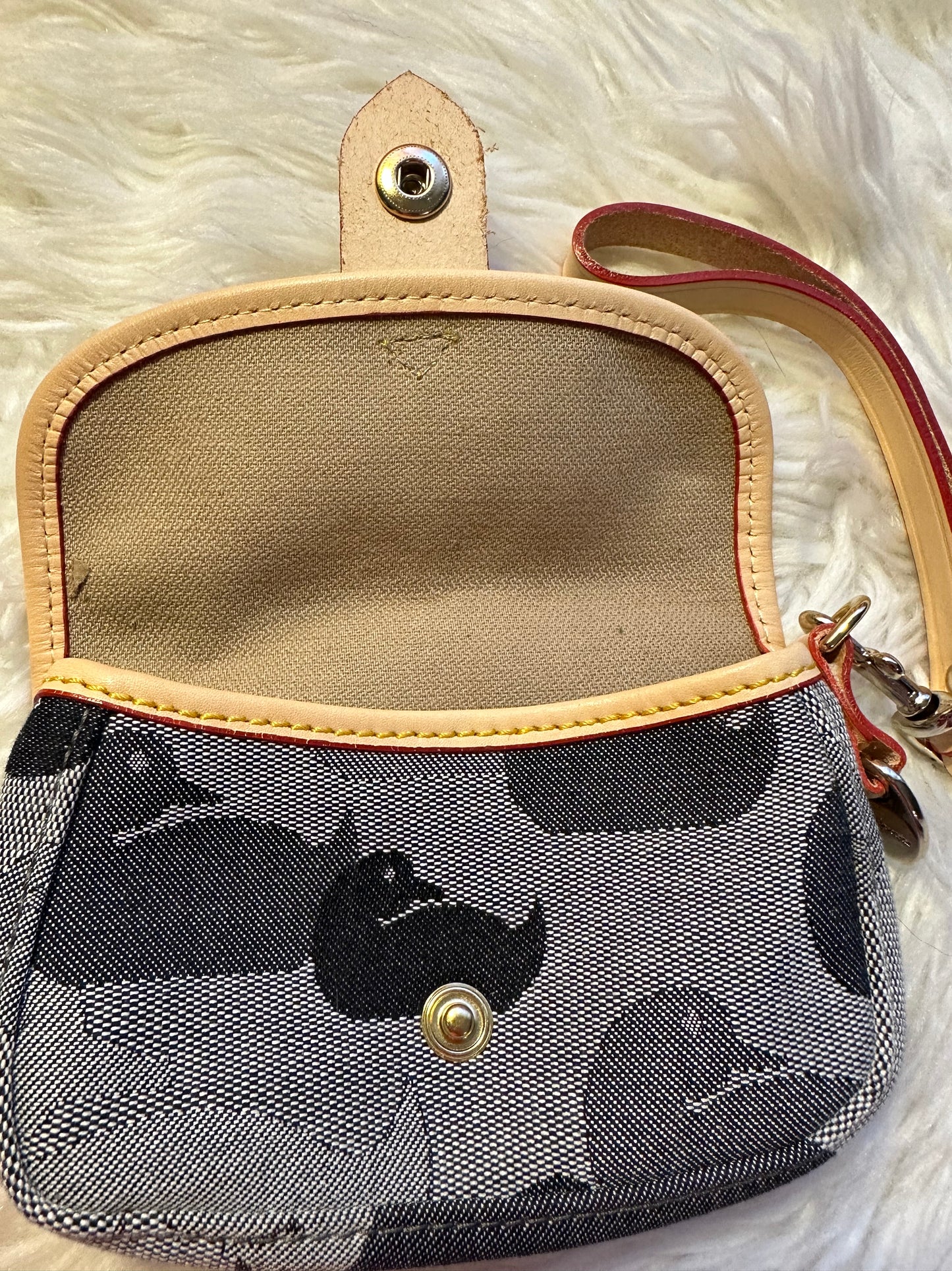 Dooney & Bourke Duck Print Flap Wristlet – Gray/Black with Leather Trim