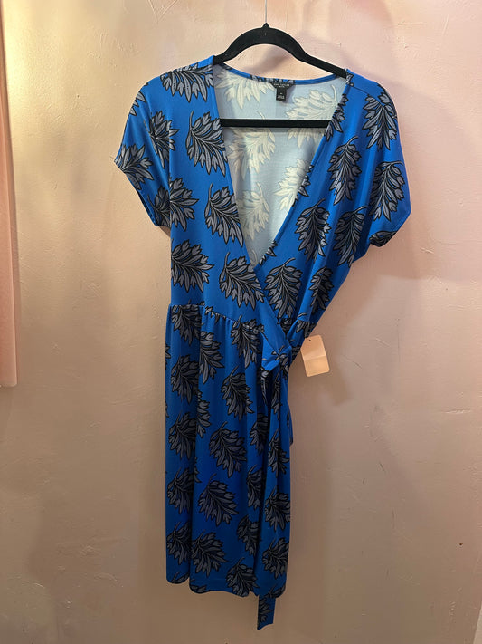 Ann Taylor Petite Blue Wrap Dress in Size 4