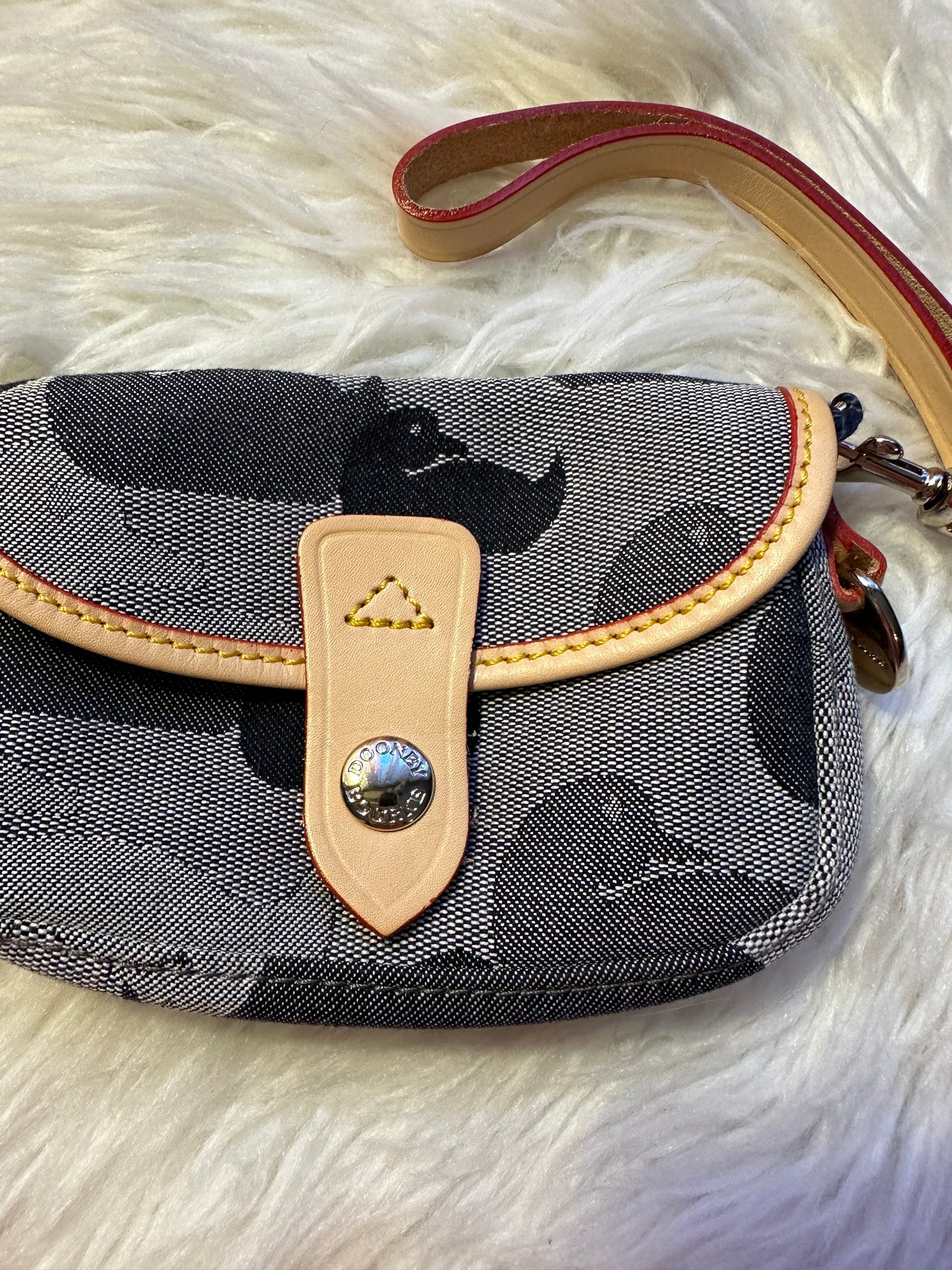 Dooney & Bourke Duck Print Flap Wristlet – Gray/Black with Leather Trim