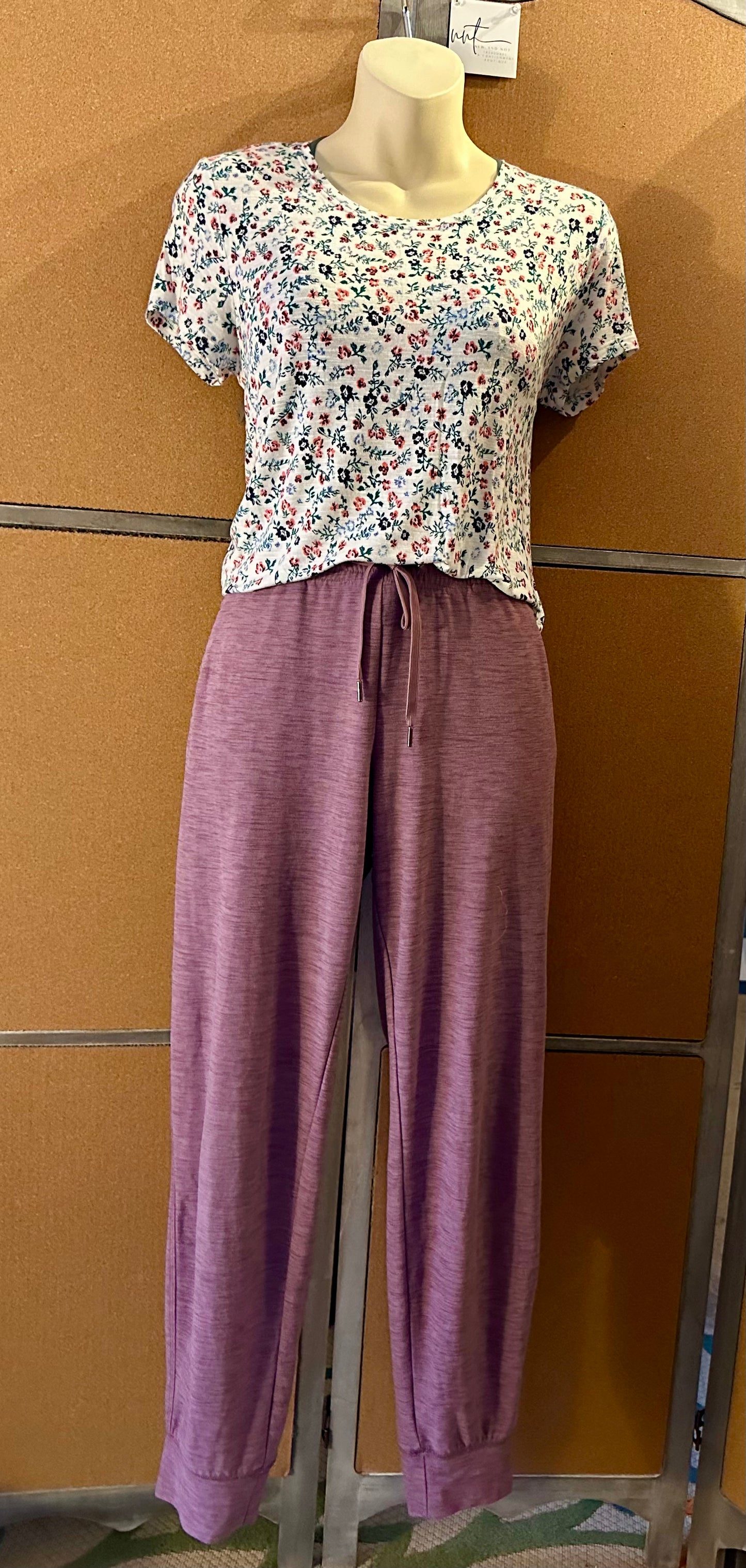 Old Navy Breathe ON Mauve Jogger Pants Women’s SMALL MID rise Drawstring Pockets