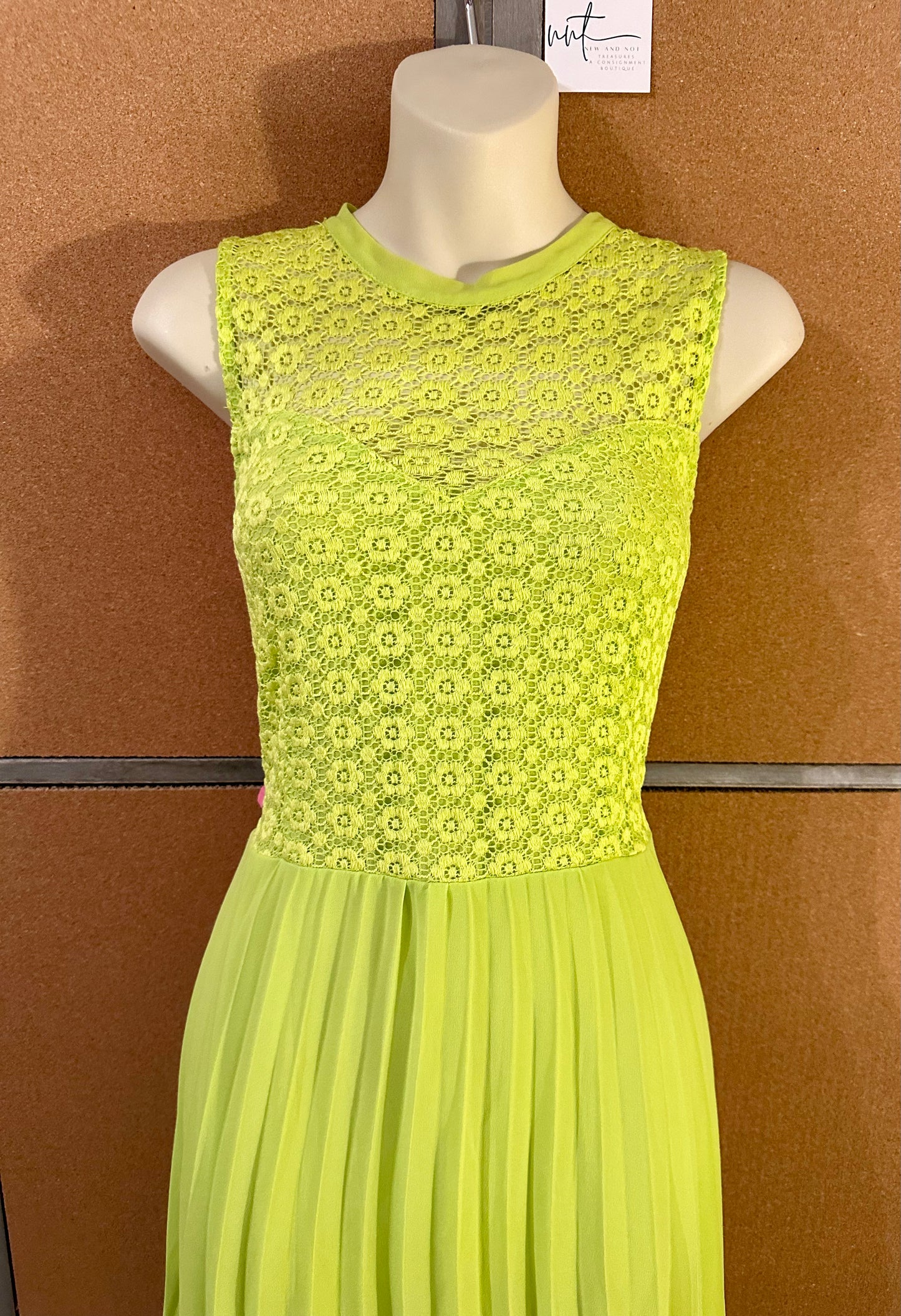 Potters Pot Accordion Pleated Chiffon & Lace Sleeveless Midi Dress – Size Large