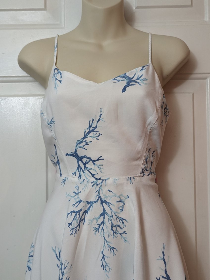 Old Navy White Coral Print Dress Sundress Spaghetti Straps Size SMALL