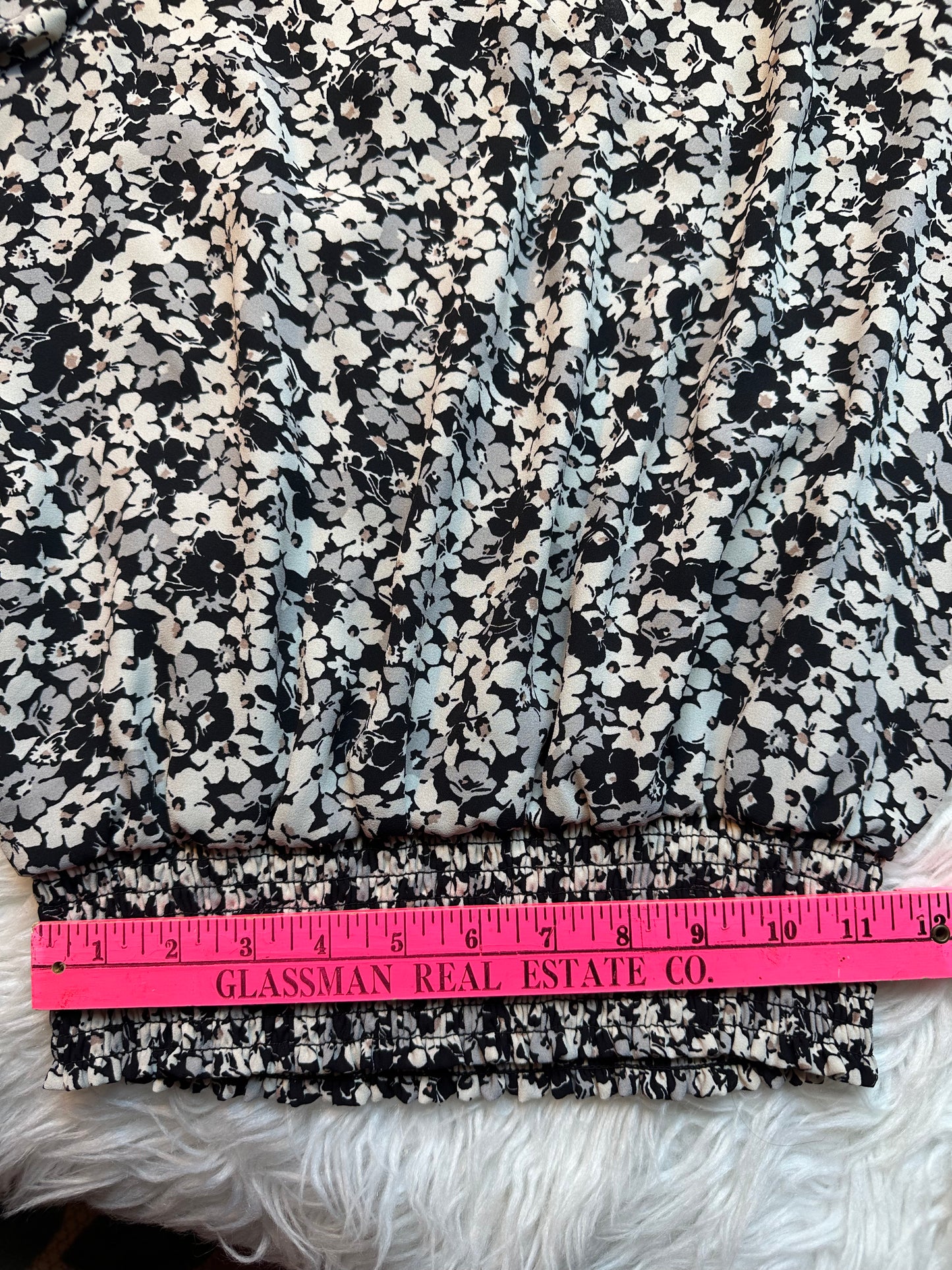 Philosophy Black White Floral V-Neck Blouson Sleeve Smocked Waist Women’s Small