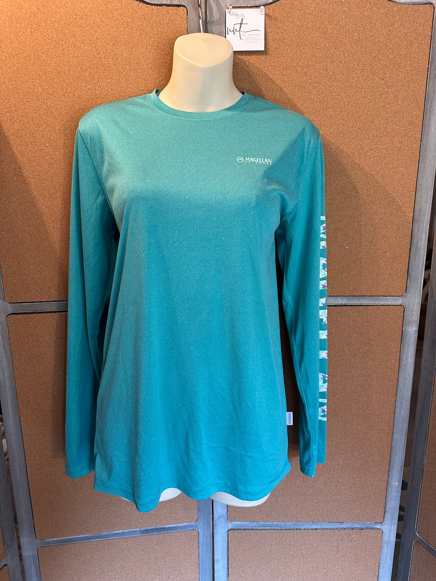 Magellan Fish Gear Women's Size S Boyfriend Fit Teal Moisture Wicking Logo Shirt