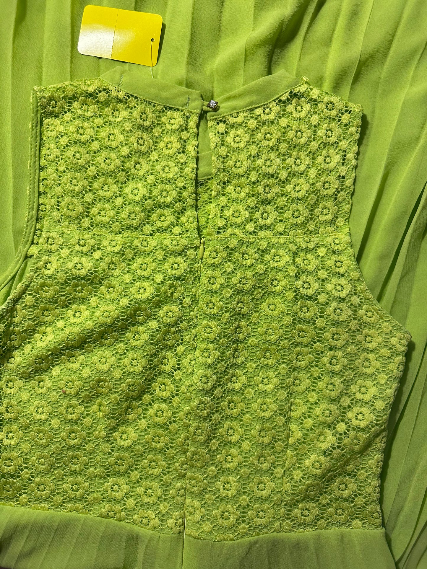 Potters Pot Accordion Pleated Chiffon & Lace Sleeveless Midi Dress – Size Large