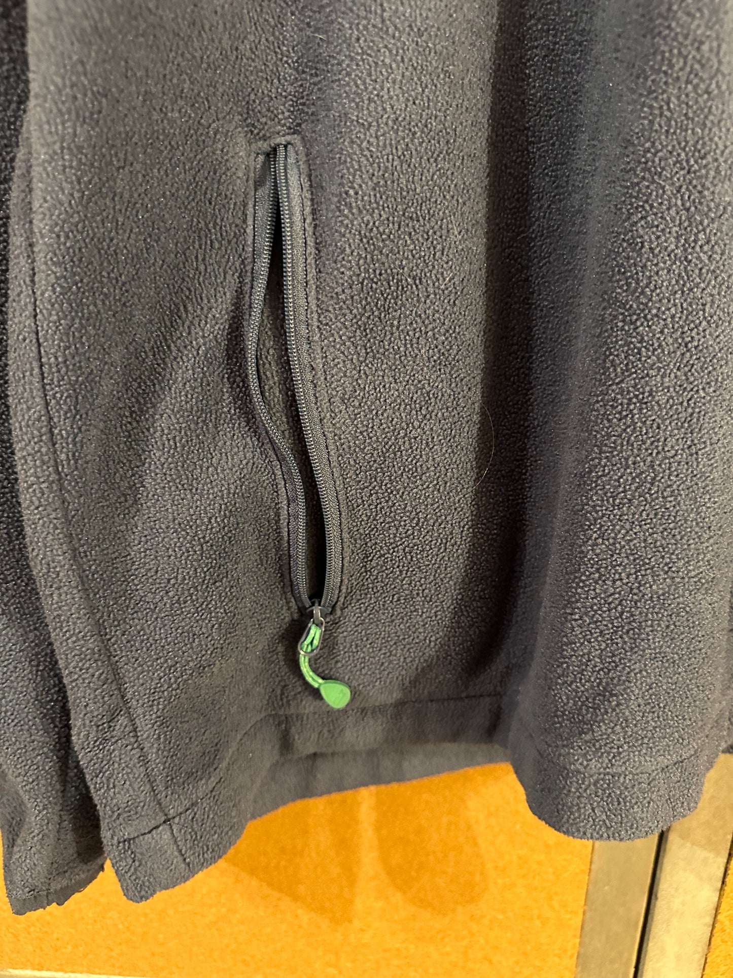 Vineyard Vines Men’s Size Medium Blue Fleece Quarter Zip Pullover Green Trim