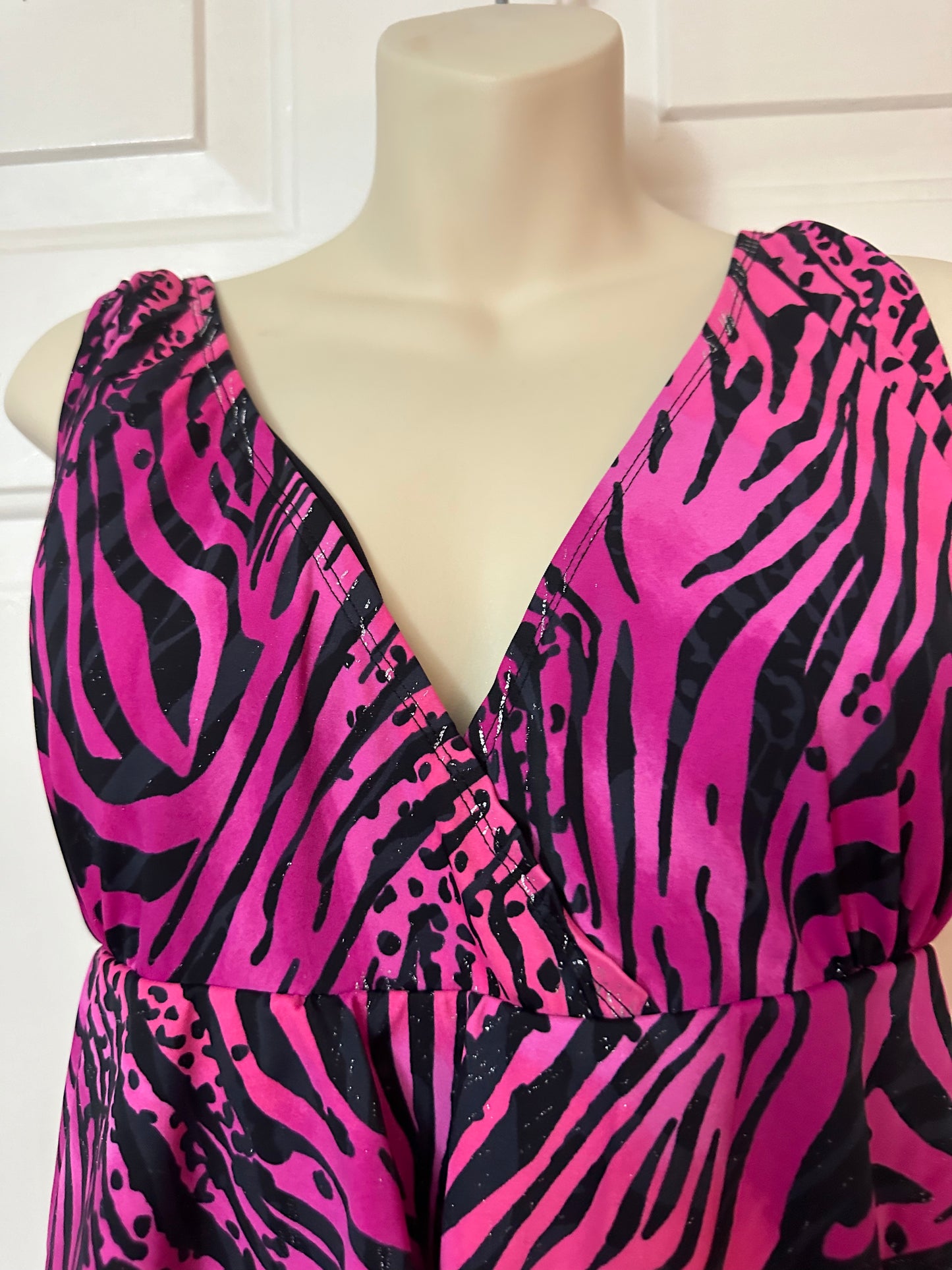 Avenue Swim Womens Plus Size 30 Pink Zebra Tiered Ruffle Tankini Swimsuit Top