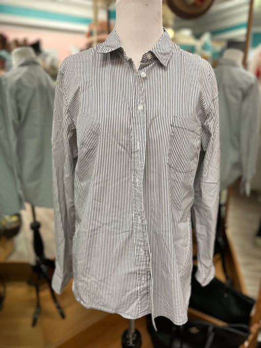 Apt 9 Striped Button Down in L