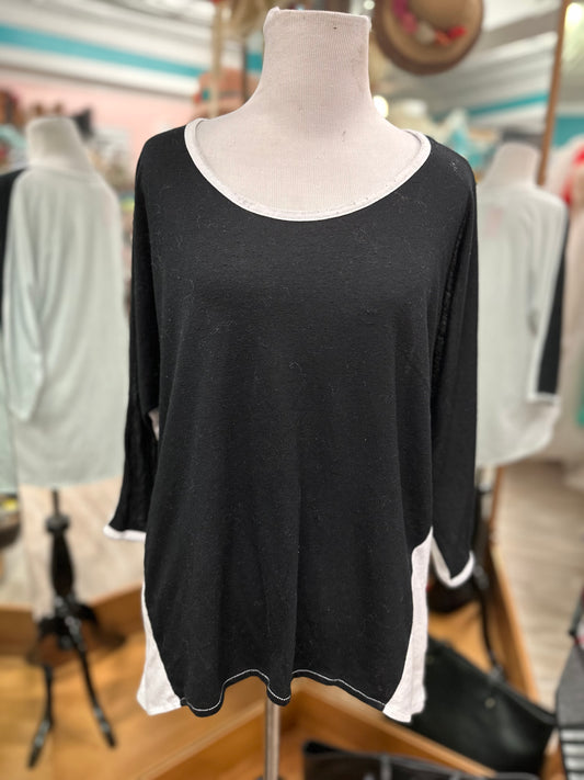 Allison Brittney Black and White Long Sleeve in L