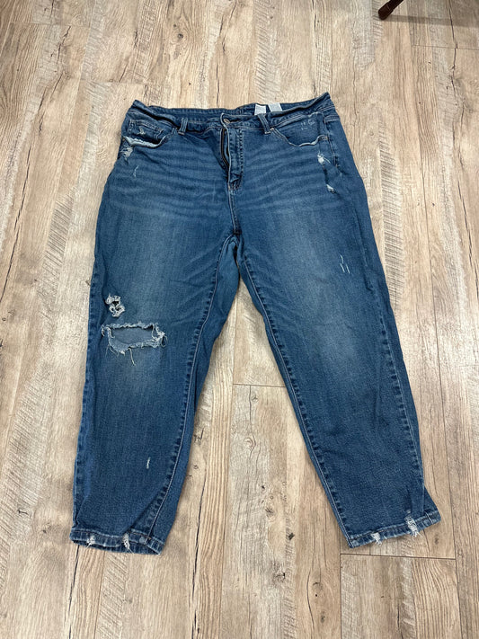 TIme & Tru Mid-Rise Distressed Jean in 18