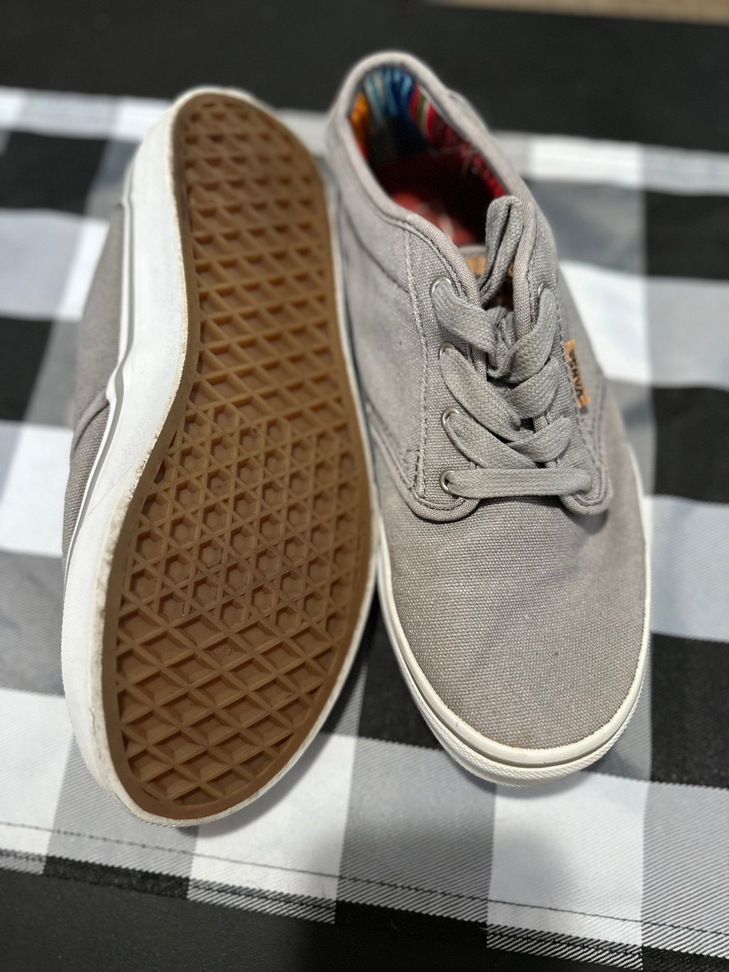 Vans Grey Tennis Shoes in 7.5