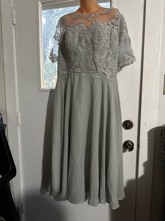 No Brand Light Grey Mother of the Bride Dress in Plus