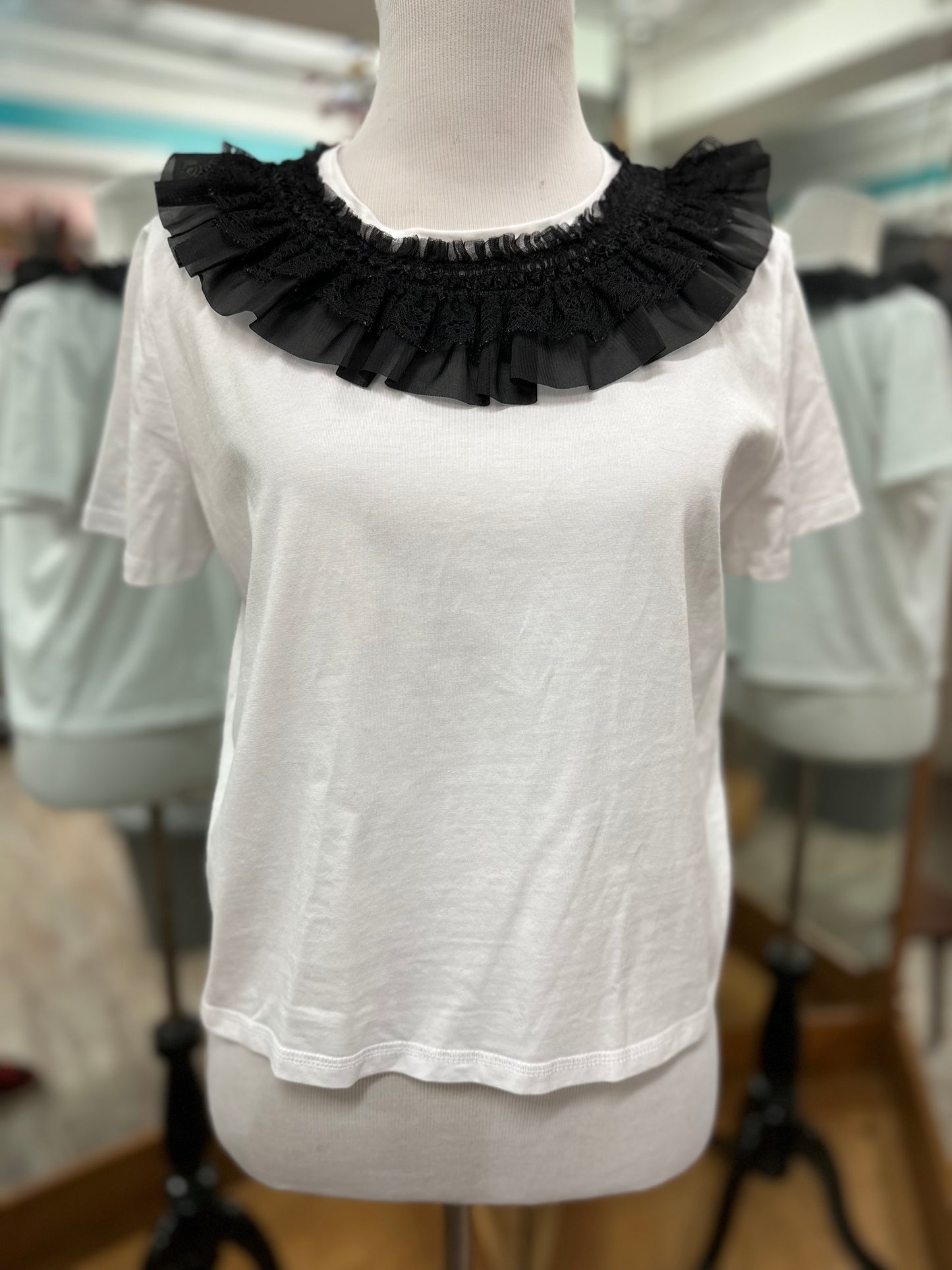 Zara White Short Sleeve with Black Ruffle Collar in S