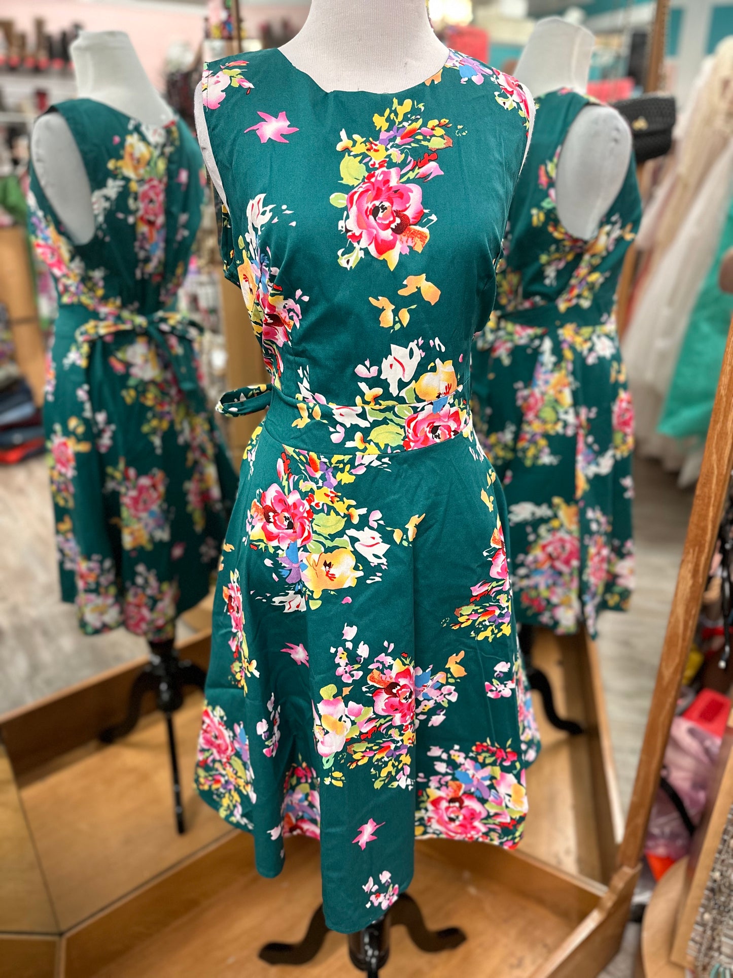 iHot Green Floral Dress in L