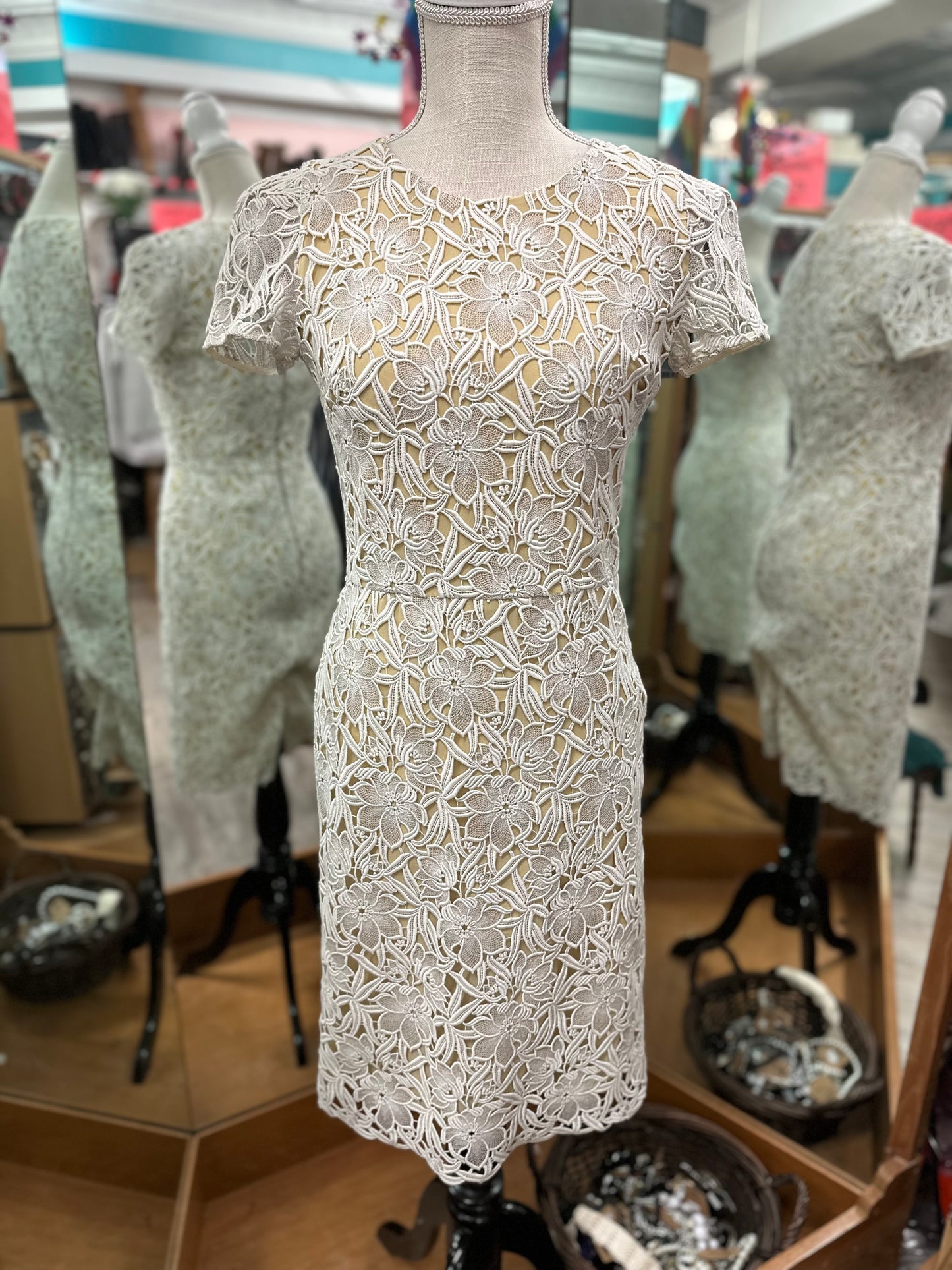 Burberry Prorsum Cream Lace Dress in 40