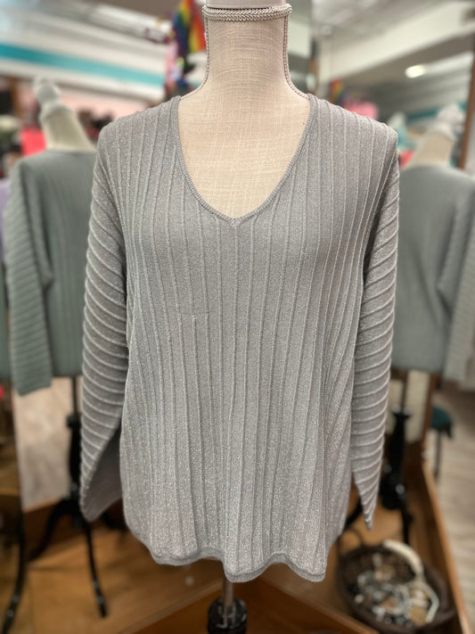 Hanna + Gracie Silver Metallic Ribbed Sweater in S