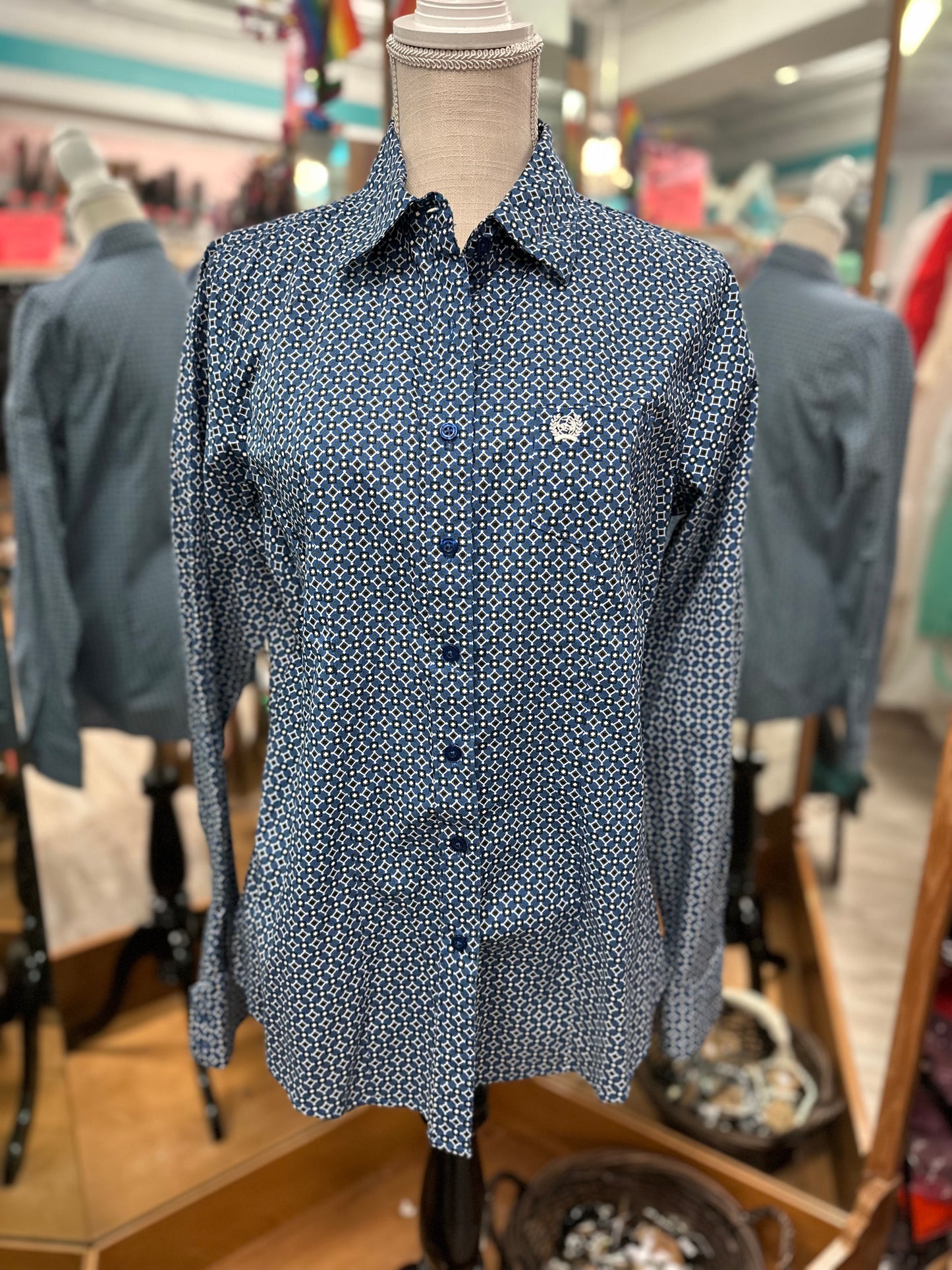 Cinch Blue Patterned Button Down Long Sleeve in L