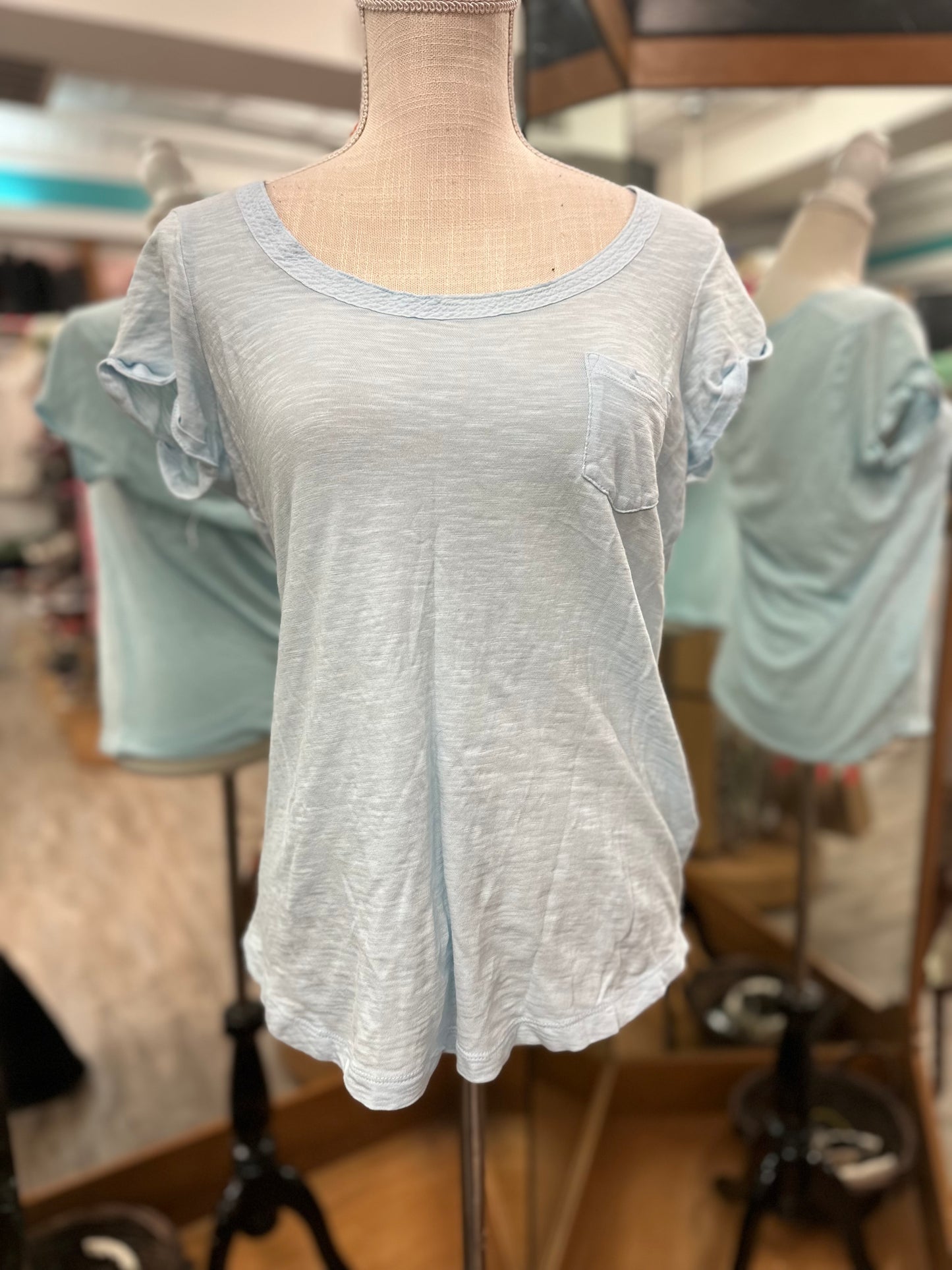 Banana Republic Light Blue Short Sleeve Top in S