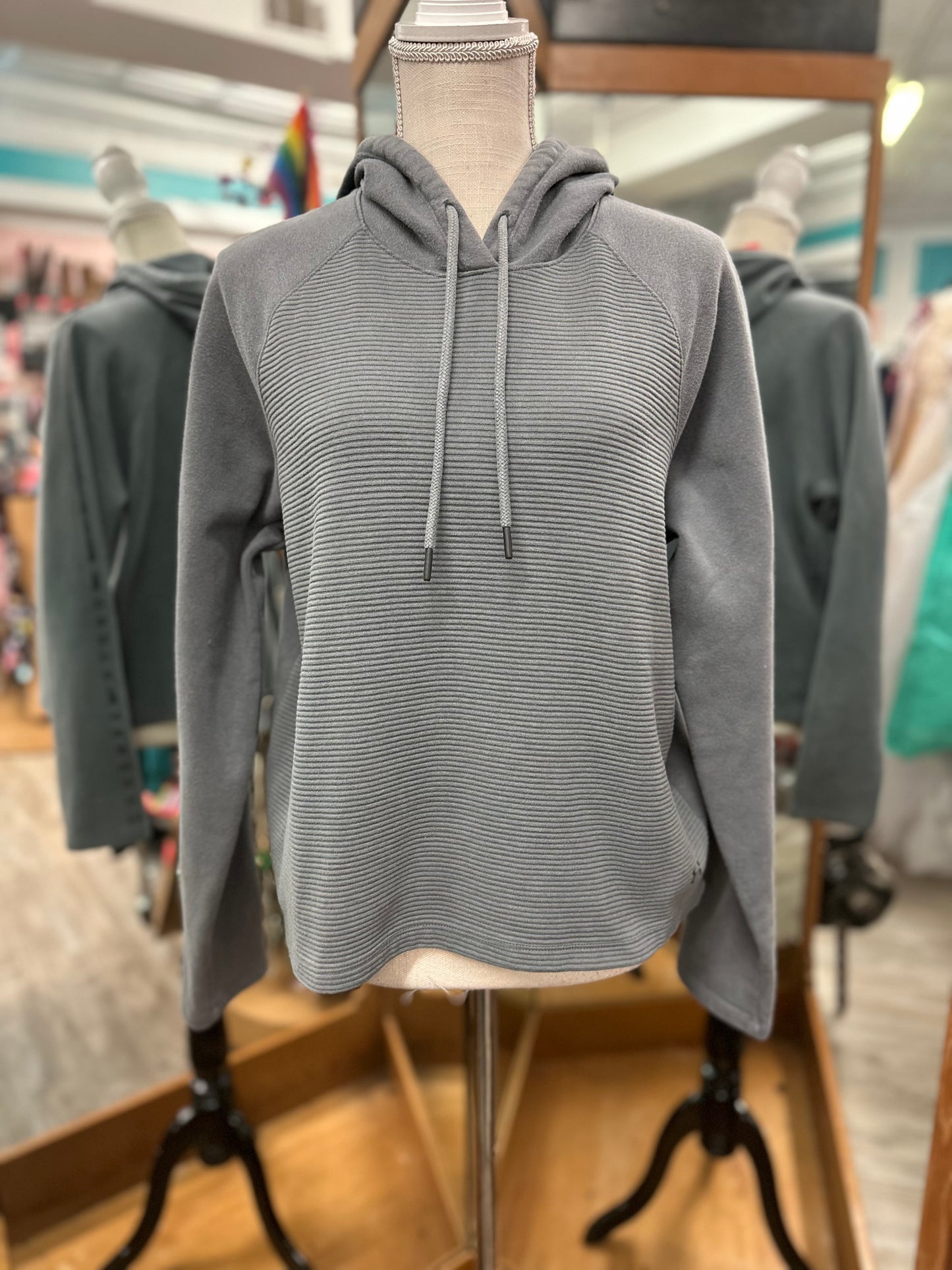 Under Armour Grey Ribbed Hoodie in M
