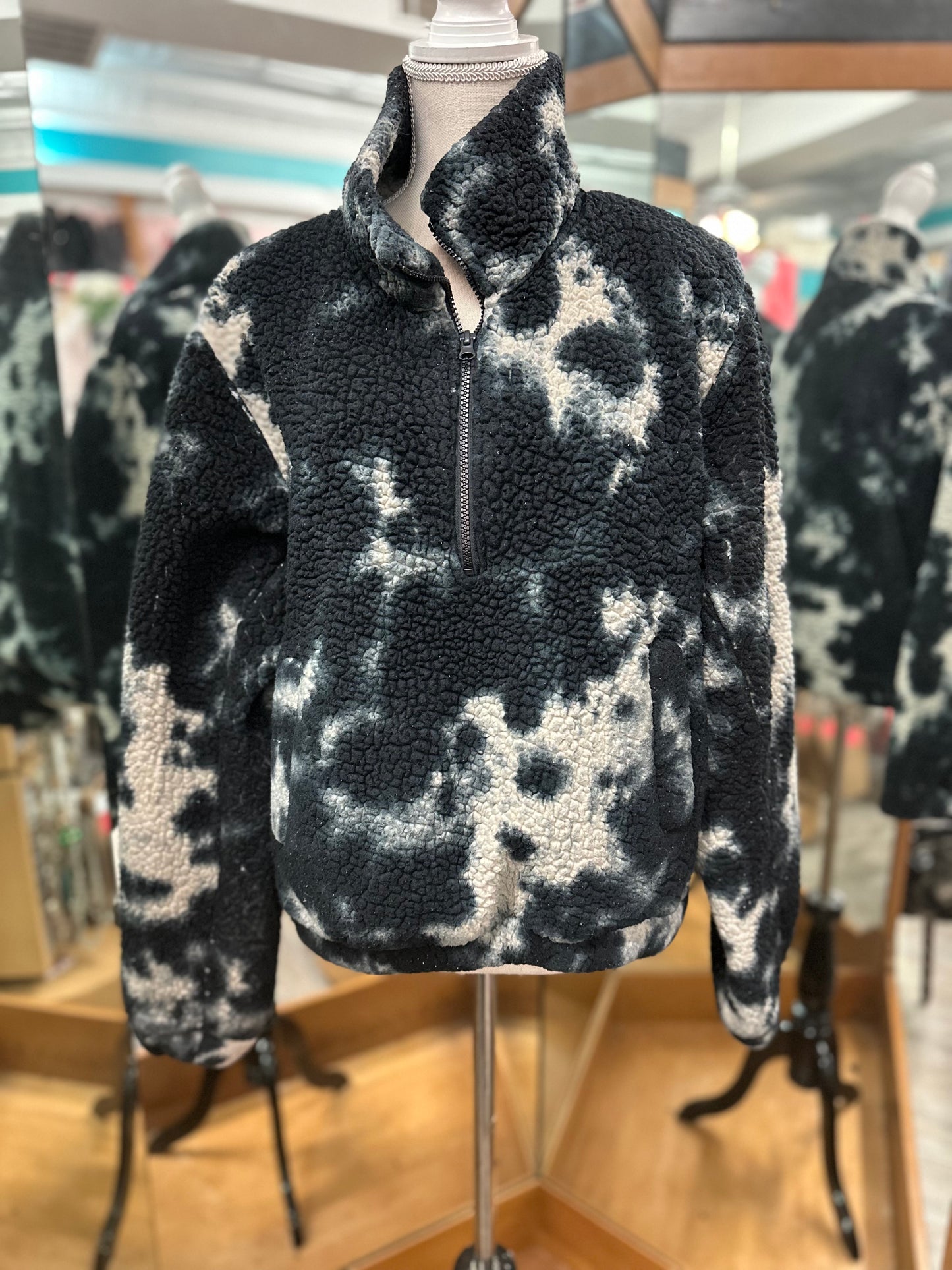 Sage Black Tie Dye Fleece Quarter Zip in L