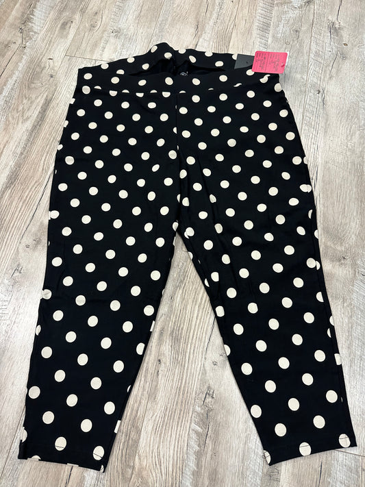 Torrid Polka Dot Capri Leggings in 3