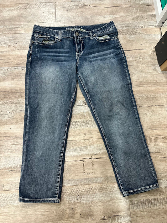 Maurices Denim Capris in 11/12