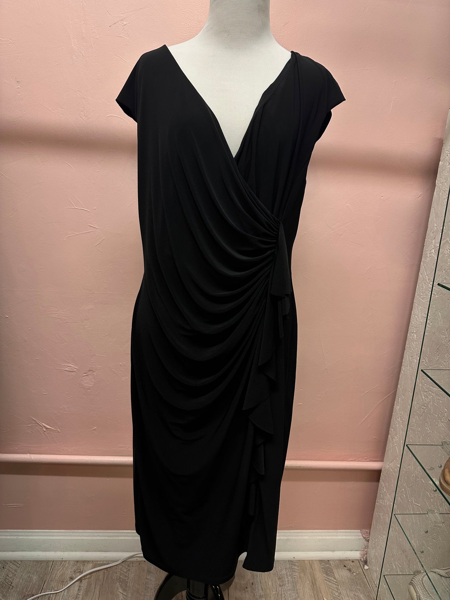 Evan Picone Short Sleeve Black Dress in 16