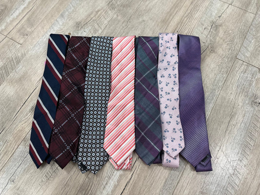 Bar III Pink and Blue Floral Tie