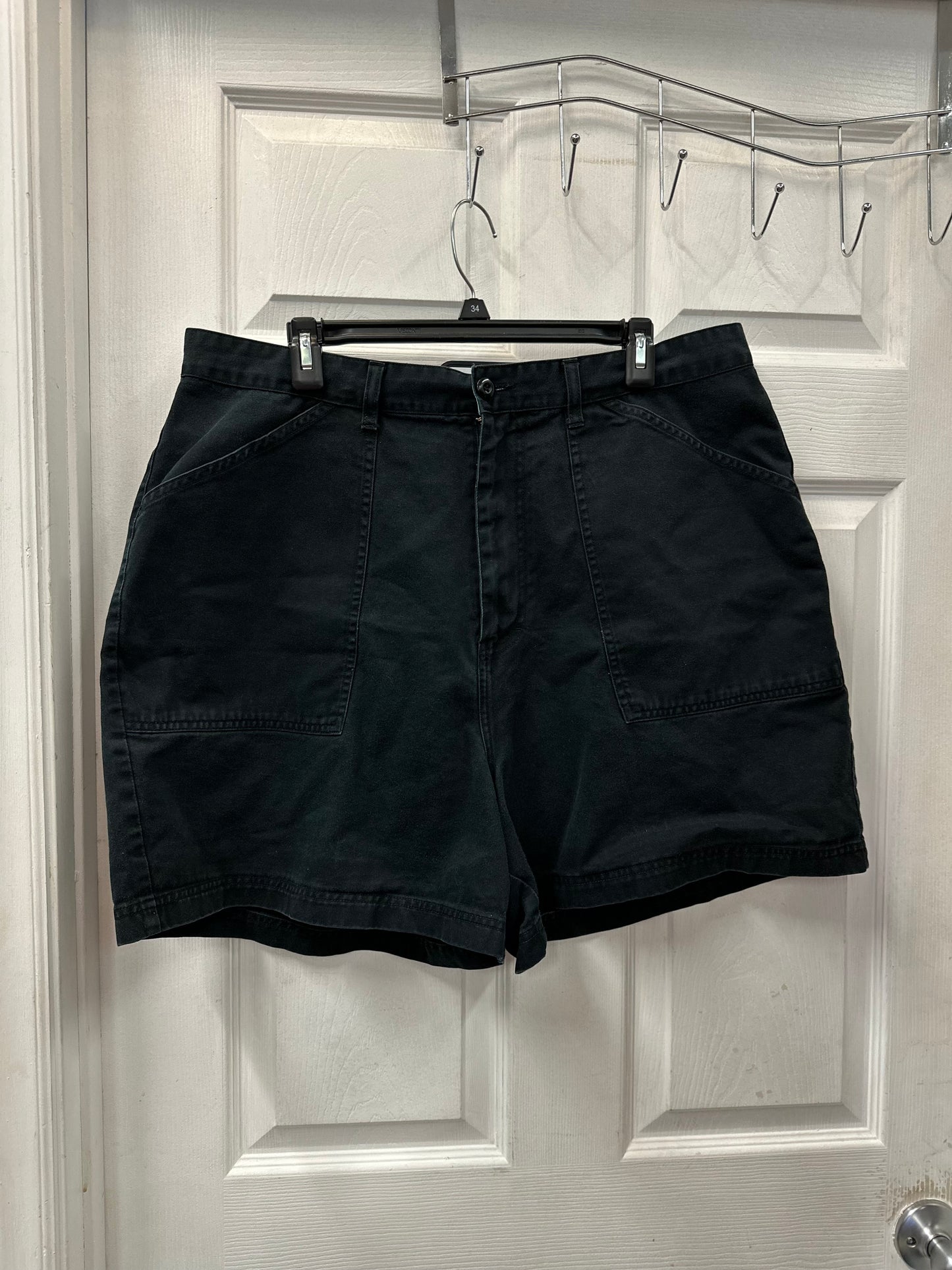 Xhileration Black Shorts in 20W