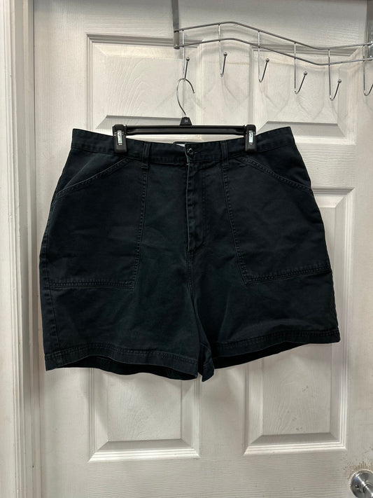 Xhileration Black Shorts in 20W