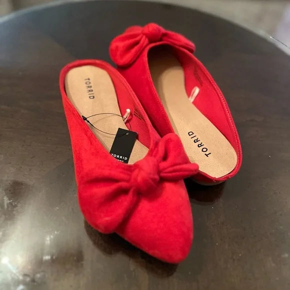 NWT Torrid Red Pointy Toe Bow Flat Slides Size 9