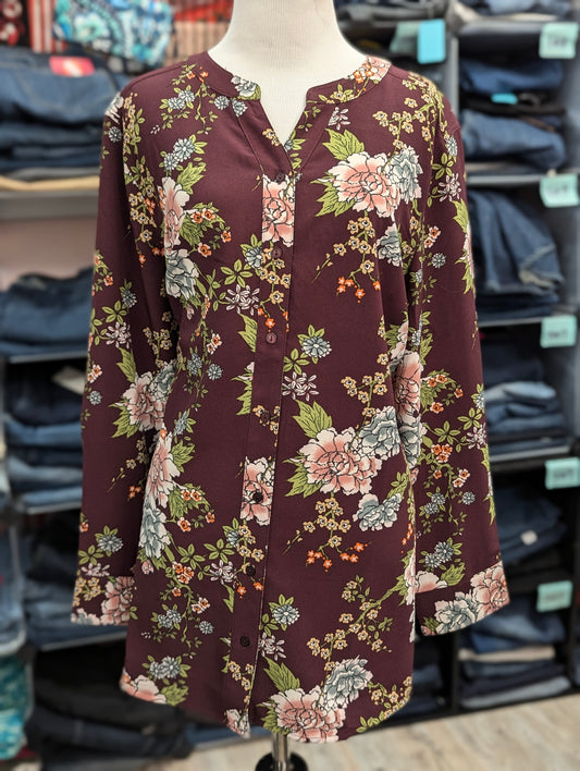 D & Co Burgundy Floral Button Down Long Sleeve in XL