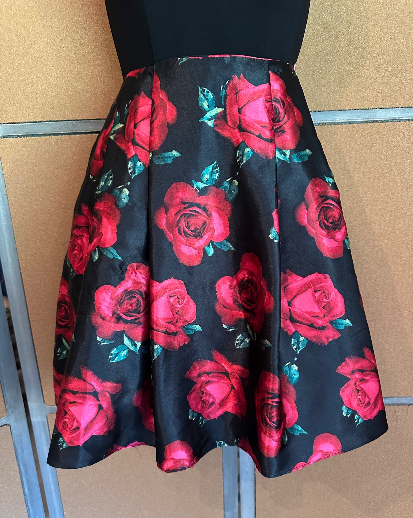 Blondie Nites Black Red Rose Charmeuse Off Shoulder Fit & Flare Dress Size 0
