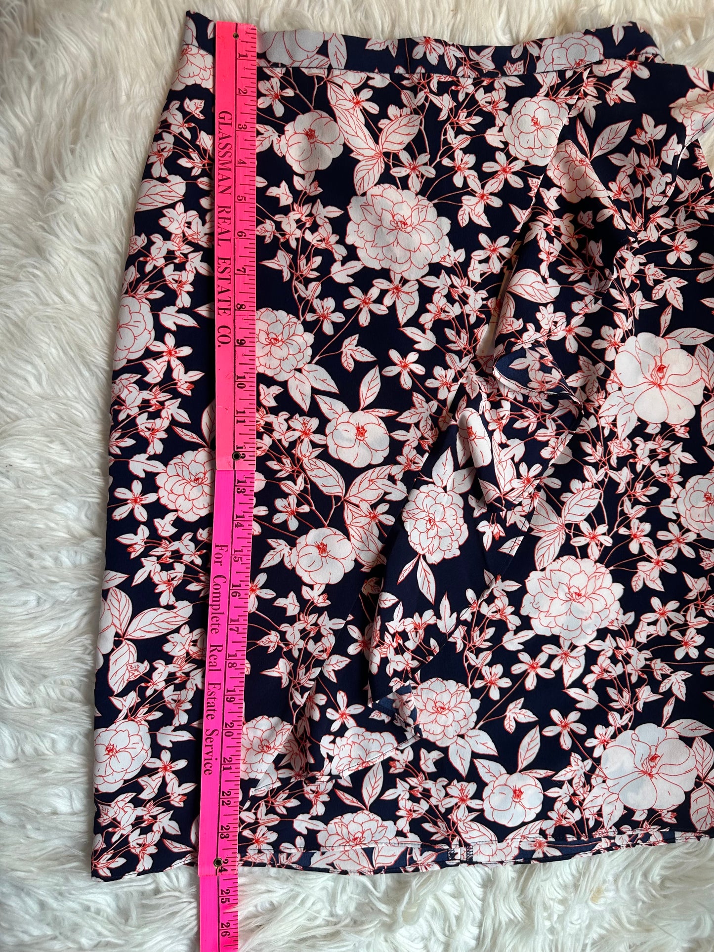 Banana Republic Navy White Floral Knee Length Skirt Ruffle Detail Size 0 EUC